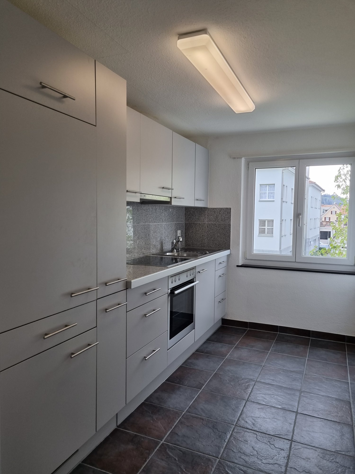 Bild 3.5 Zimmerwohnung mit Balkon im Zentrum
