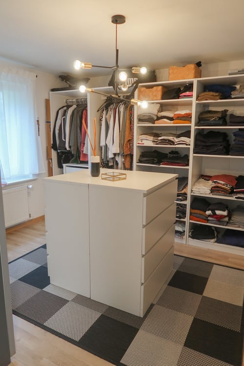 Schöne, helle 4.5 Zimmerwohnung mit toller Aussicht 10