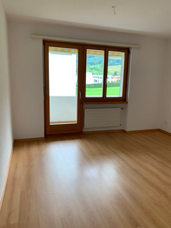 4.5-Zimmerwohnung mit Balkon zu vermieten 8