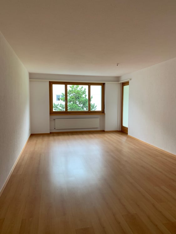 4.5-Zimmerwohnung mit Balkon zu vermieten 5