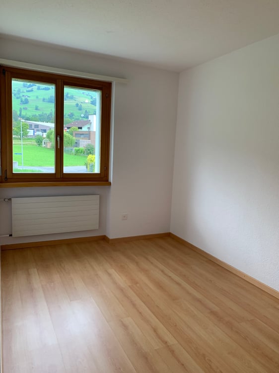 4.5-Zimmerwohnung mit Balkon zu vermieten 11