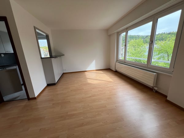 Grosszügige 2.5-Zimmerwohnung mit Balkon in Ostermundigen 2