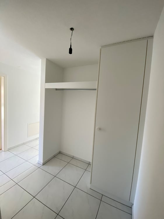 Lichtdurchflutete 4-Zimmerwohnung mit grossem Balkon in Seedorf 2