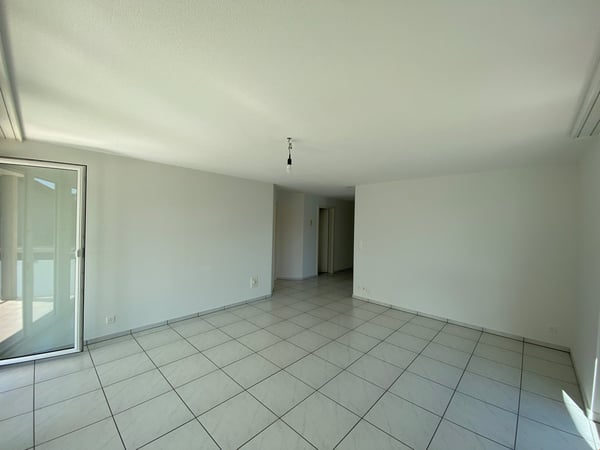 Lichtdurchflutete 4-Zimmerwohnung mit grossem Balkon in Seedorf 14