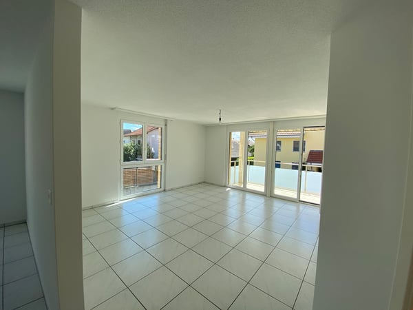 Lichtdurchflutete 4-Zimmerwohnung mit grossem Balkon in Seedorf 15