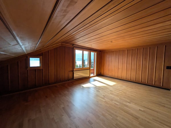 Charmante 2.5-Zimmer-Dachwohnung mit traumhaftem See- und Bergblick 19