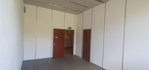 Büros von 279 m² in Penthalaz 15