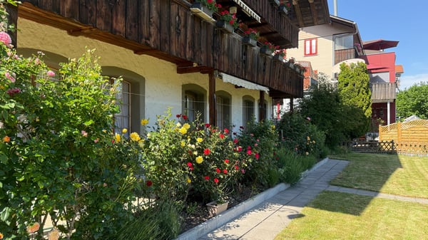 Bijoux 4-Parteienhaus 7