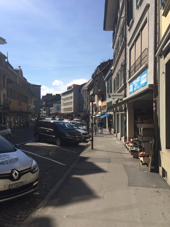 Wohnen mitten im Geschehen? 9