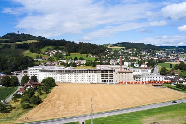 Attraktive 1.5-Zimmerwohnung mit Waschturm 8