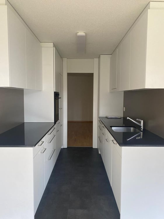 Frisch sanierte 1.5-Zimmerwohnung mit traumhafter Aussicht! 3