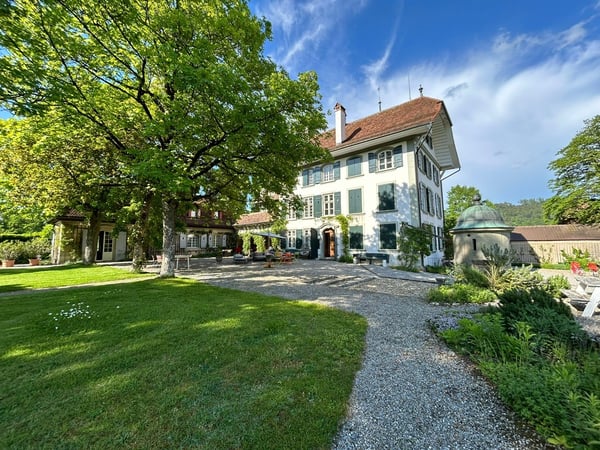 Einmaliges Bijou im Schloss Wittigkofen auf Berner Stadtboden 1