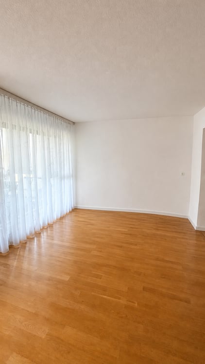 Frisch sanierte 5-Zimmerwohnung im Hochparterre mit Balkon 3
