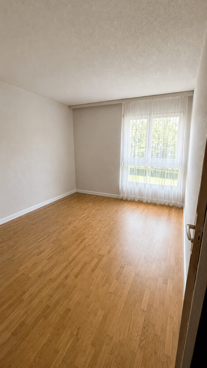 Frisch sanierte 5-Zimmerwohnung im Hochparterre mit Balkon 4