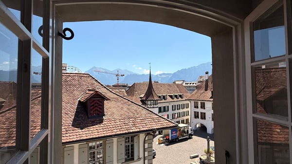 Wohnen mit Geschichte – charmante 3-Zimmer-Dachwohnung im Herzen von Thun 12