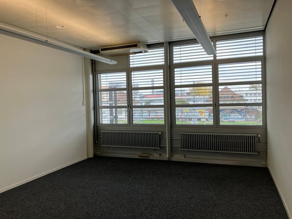 schönes, helles Atelier/Büro zur Zwischennutzung 2