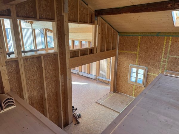 Attraktive Büro-/Atelierfläche im Herzen von Zweisimmen 9