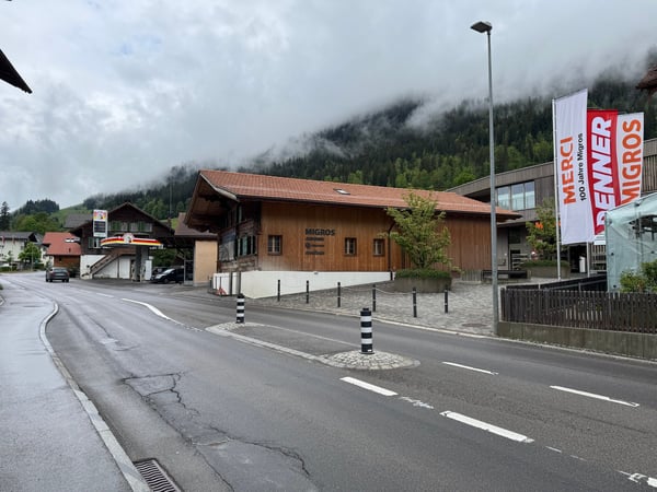 Attraktive Büro-/Atelierfläche im Herzen von Zweisimmen 2