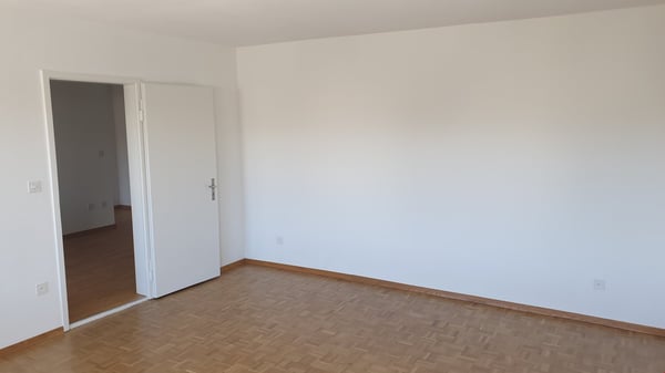 Grosszügige 2.5-Zimmerwohnung direkt an der Igelweid 7
