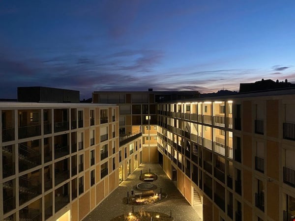1.5 Zimmer mit Ankleide/Büro-Raum im Breitsch 2
