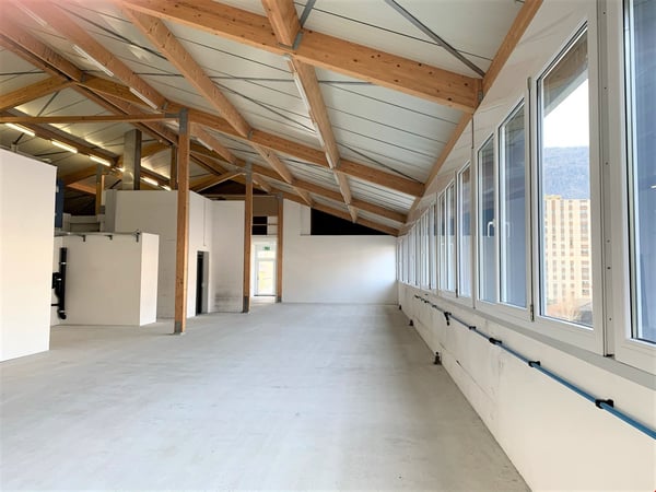 Gewerbeliegenschaft auf drei Etagen in Grenchen 12