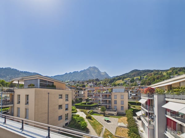 Exquisite 3½-Zimmer-Attikawohnung (108 m2) mit Traumterrasse und Seesicht 10