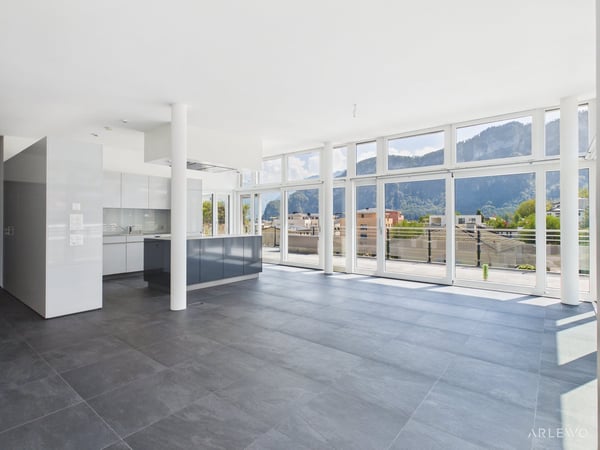 Exquisite 3½-Zimmer-Attikawohnung (108 m2) mit Traumterrasse und Seesicht 2