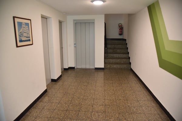 1.5 Zimmer-WHG mit Balkon, Lift + Auto-Abstellplatz 10