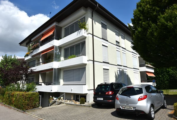 1.5 Zimmer-WHG mit Balkon, Lift + Auto-Abstellplatz 12