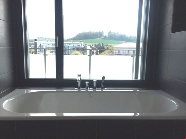 Exklusive Wohnung mit grosser Terrasse an zentraler Lage 7