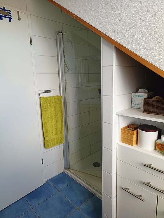 Helle 3 1/2-Zimmer-Dachwohnung mit Terrasse in Galmiz 10