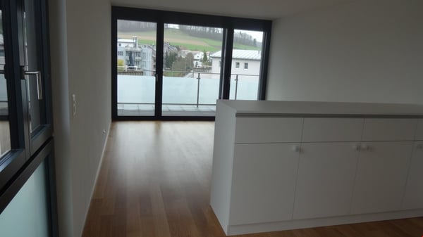 Exklusive Wohnung mit grosser Terrasse an zentraler Lage 11