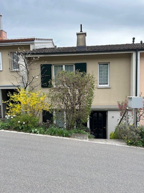Charmantes 4.5-Zimmer-Reihenhaus in Bolligen – Mit Aussicht und Garten 3