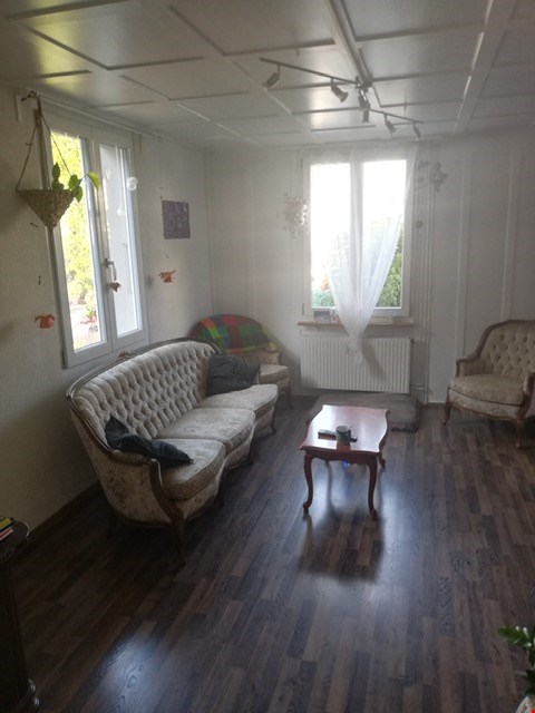 kleines Bauernhaus mit Gewerbe- und Oekonomieteil in Studen zu vermieten 12