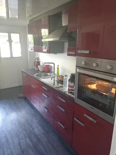 kleines Bauernhaus mit Gewerbe- und Oekonomieteil in Studen zu vermieten 6