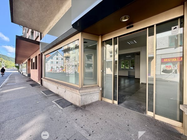 Stilvolle Gewerbefläche in Biel-Mett – ideal für Beauty, Praxis oder Büro 6
