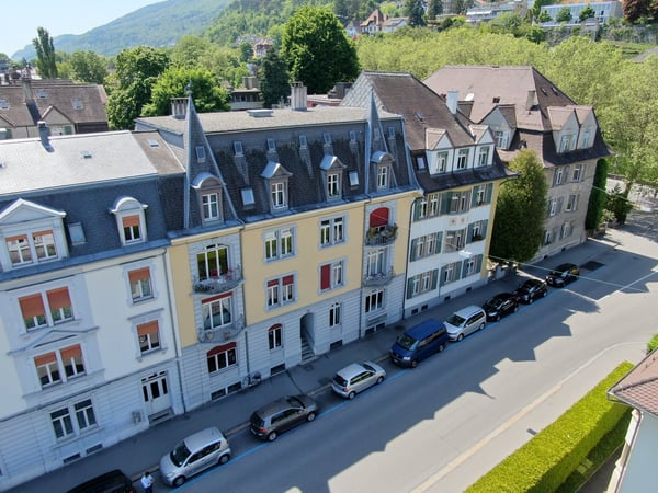 Holen Sie sich eine der schönsten Altbauwohnung der Stadt Biel 8