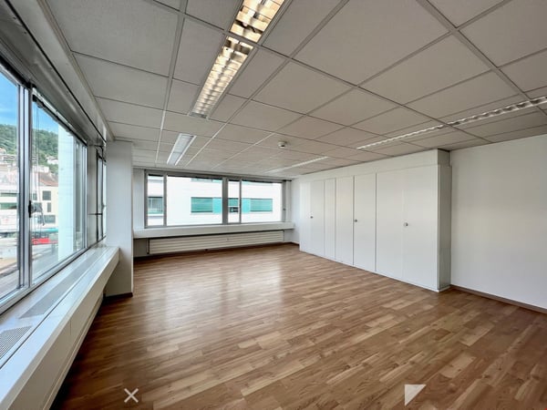 *GELEGENHEIT* diverse neu sanierte Büroräume von 14 - 40m2 4