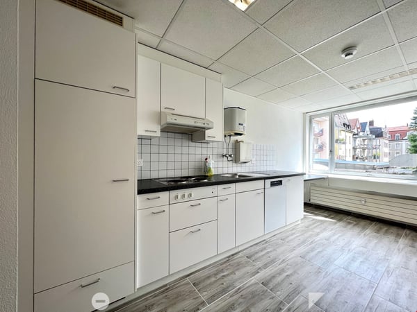 *GELEGENHEIT* diverse neu sanierte Büroräume von 14 - 40m2 7