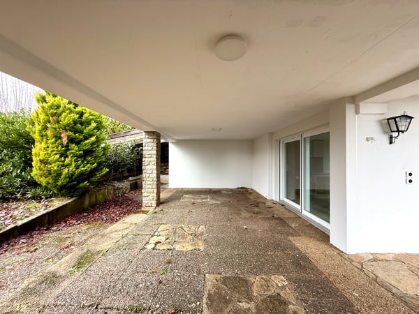 TOP sanierte 2.5-Zimmerwohnung mit Gartensirzplatz 8