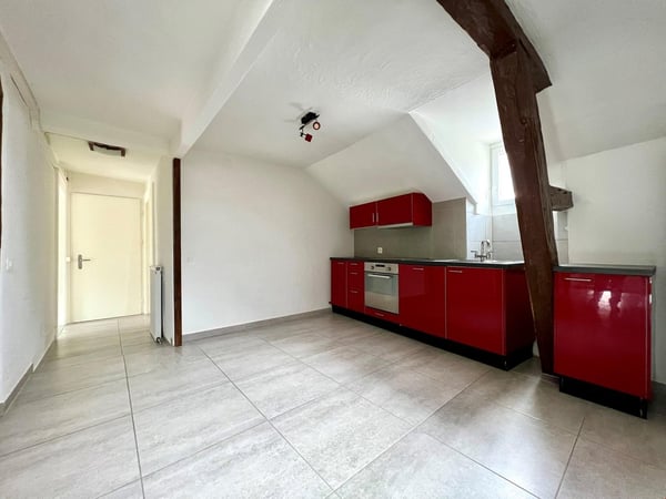 Immeuble d'habitation avec 5 appartements 11