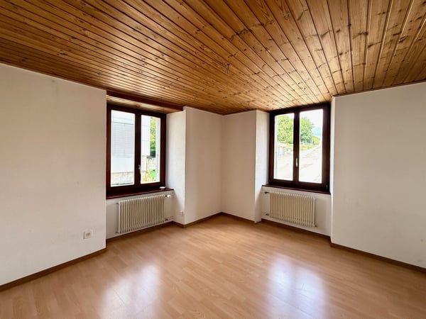 Immeuble d'habitation avec 5 appartements 6