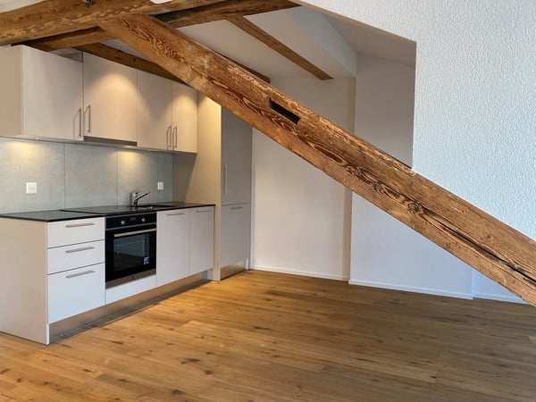 Wohnen an zentralster Lage mit Balkon! 1