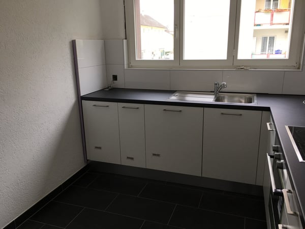 3.5-Zimmerwohnung im 1.OG nahe Bahnhof 9