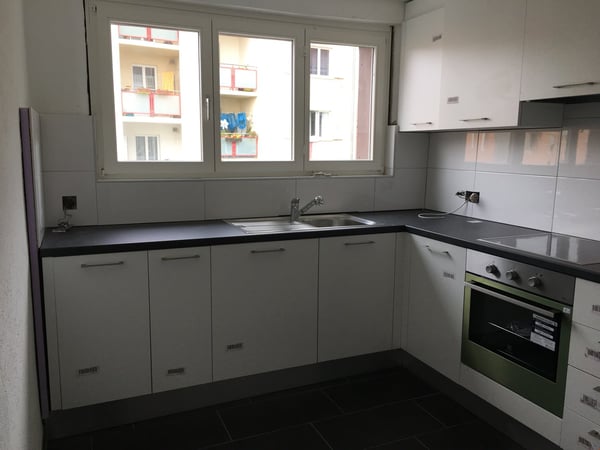3.5-Zimmerwohnung im 1.OG nahe Bahnhof 7