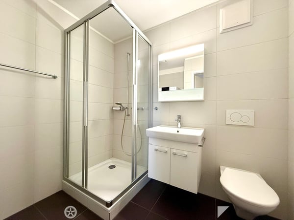 Stillvolle 5.5-Zimmer-Altbauwohnung im Herzen von Biel - direkt bei der Einkaufsmeile 3
