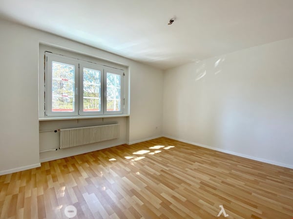 2 -Zimmerwohnung im 1. OG mit Balkon 6