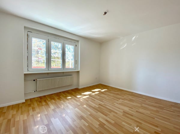2 -Zimmerwohnung im 1. OG mit Balkon 6