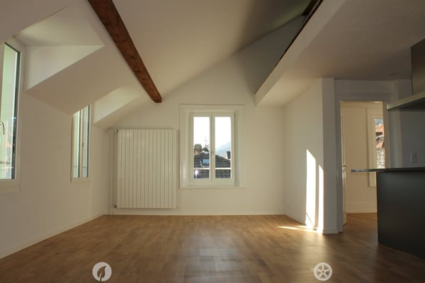 ALPENPANORAMA inklusive - top renovierte 2.5-Zimmerwohnung mit Galerie 5