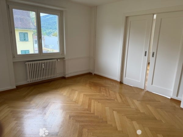 Charmante 4-Zimmer-Wohnung nahe Bielersee 1